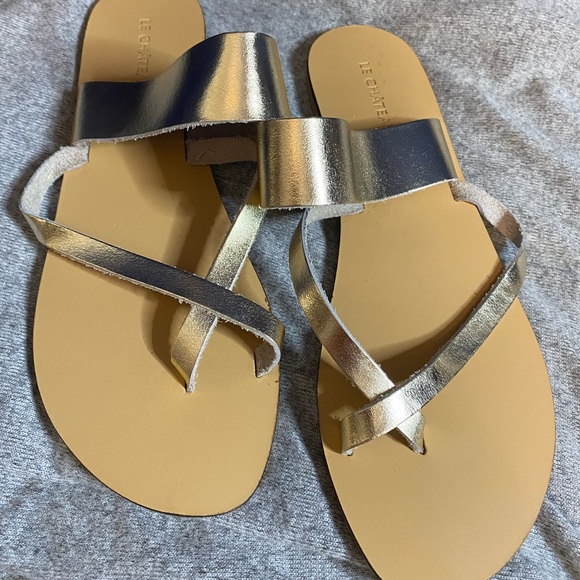 Le Château sandals - Picture 1 of 3